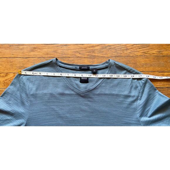 BOSS Hugo Boss Blue Mercerised V-Neck T-Shirt Mens sz S - Picture 10 of 11